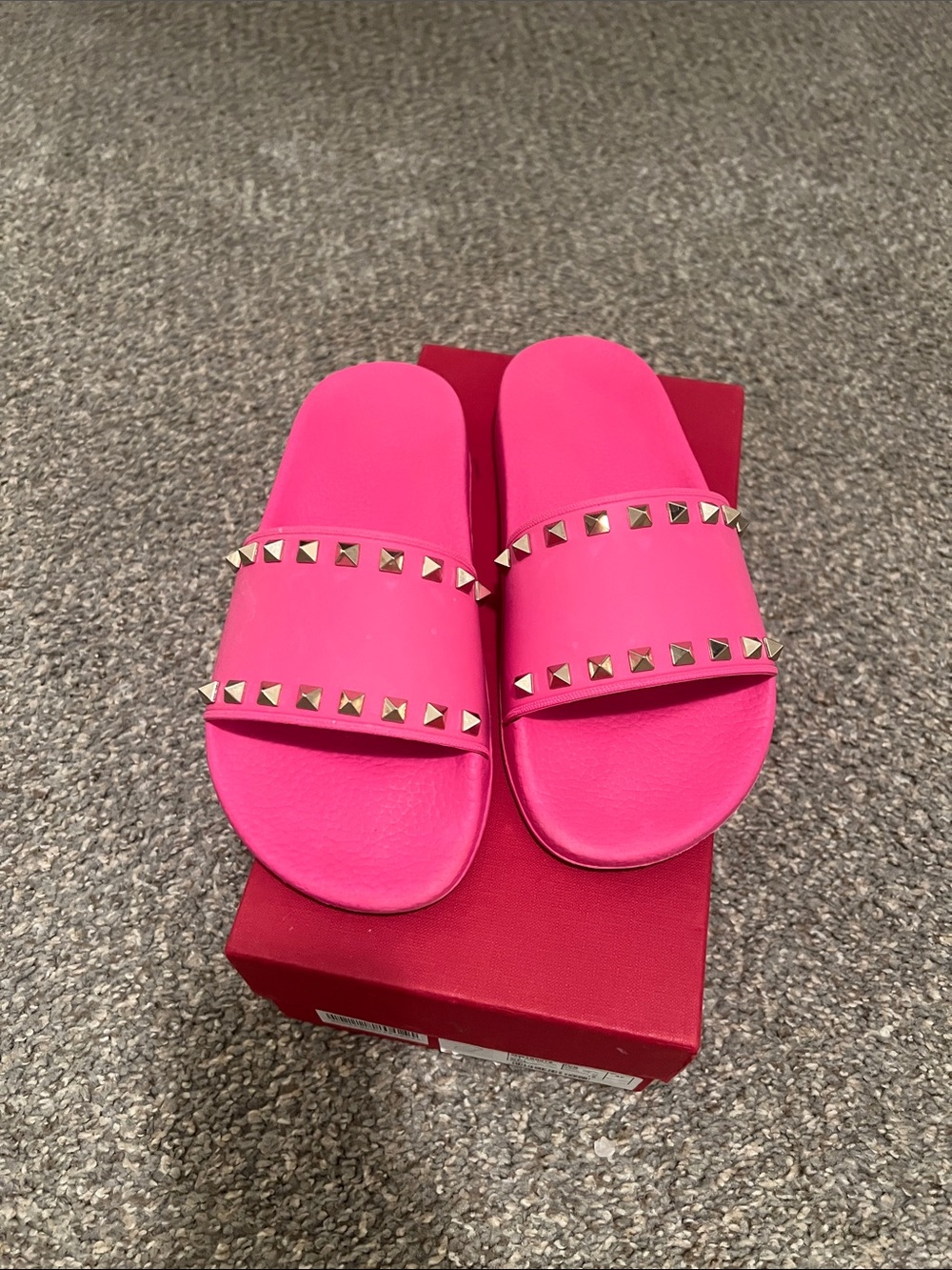 VALENTINO  GARAVANI sandals. 37